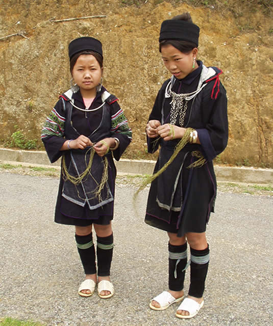 ベトナム黒モン族の麻糸づくり